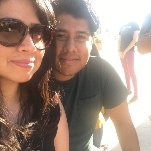 Welcome to chicmachine!! I'm Diana!! 😊 - Picture 7 of 9